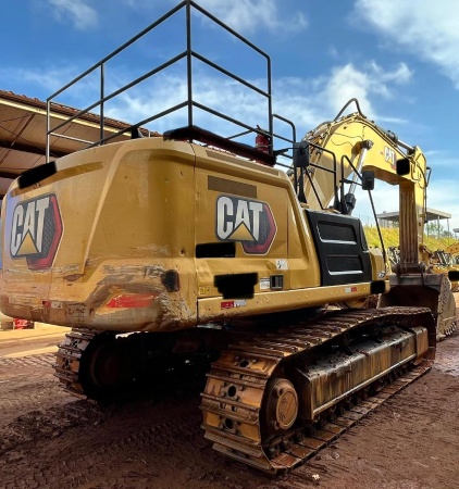 Escavadeira Caterpillar 345 ano 2022 - 345 - Máquinas de Linha Amarela