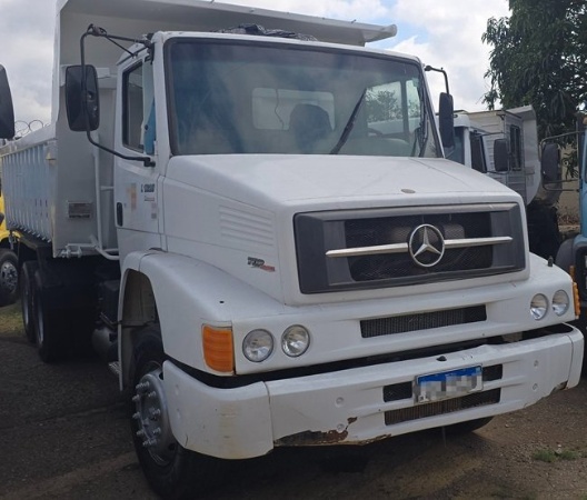 Caminhão Mercedes Benz L1620 ano 2008 - L1620 - Caminhões e Carretas