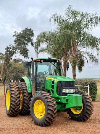 Trator John Deere 6150J ano 2022