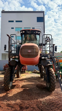 Distribuidor Autopropelido Kuhn ACCURA 5000 ano 2016