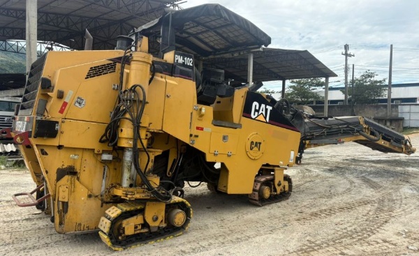 Fresadora Caterpillar PM102 ano 2007