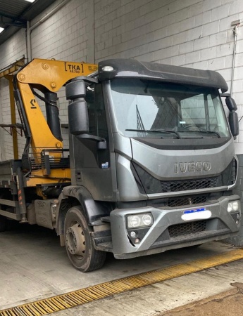 Caminhão Iveco TECTOR 240E28 ano 2023