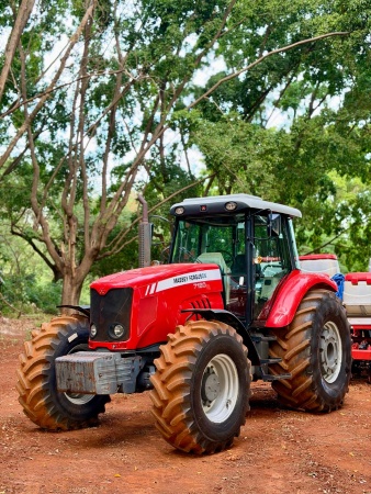 Trator Massey Ferguson MF 7180 ano 2013