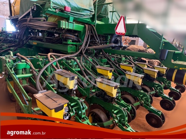 Plantadeira John Deere DB 50 ano 2016