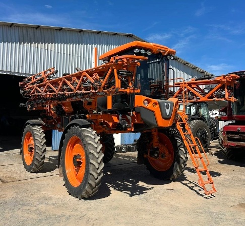 Pulverizador Autopropelido Jacto Uniport 3030 ano 2019