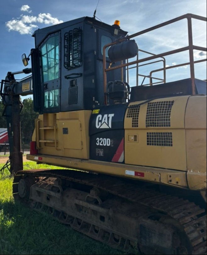 Feller Buncher Caterpillar 320D2 FM ano 2016