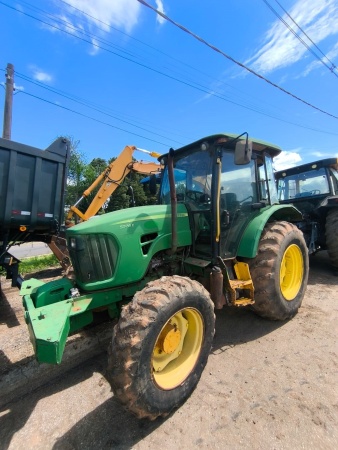 Trator John Deere 5075E ano 2017