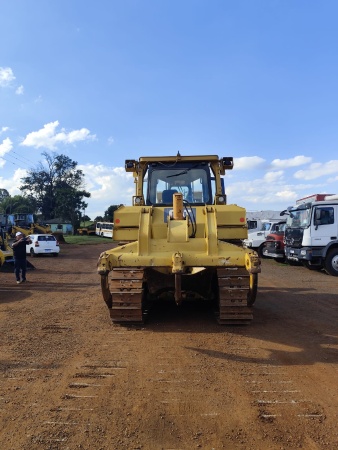 Trator de Esteira Caterpillar D6 T