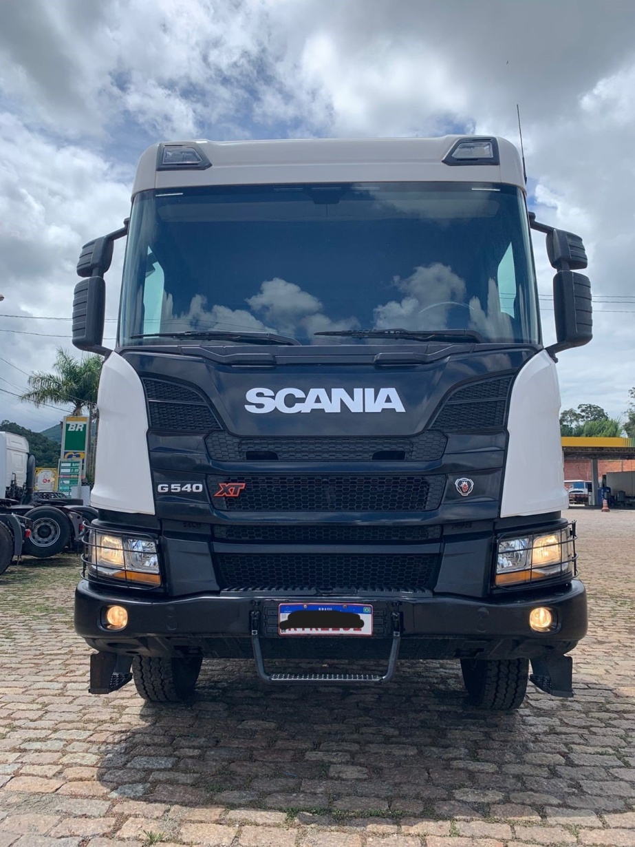 Caminhão Scania G540 XT ano 2022
