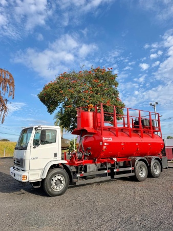 Caminhão Mercedes Benz Atron 2729 ano 2016
