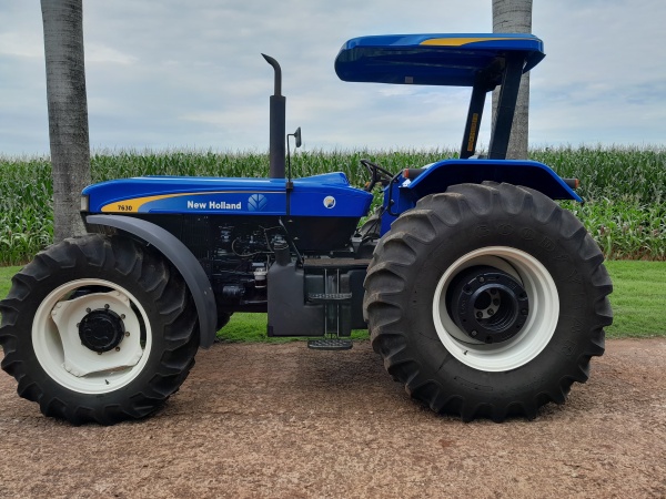 Trator New Holland 7630 ano 2020 - 7630 - Máquinas Agrícolas