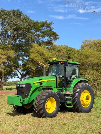 Trator John Deere 7230J ano 2022