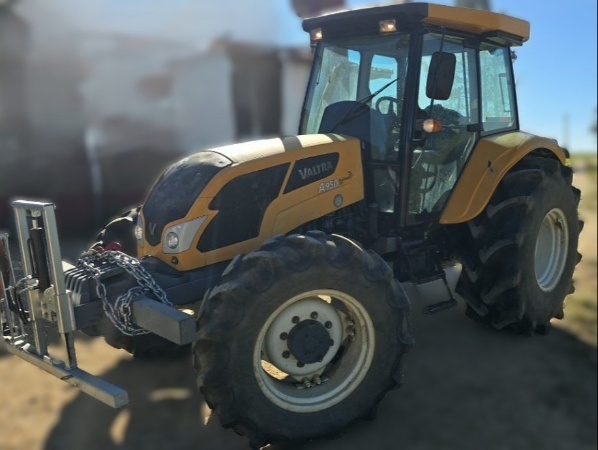 Trator Valtra A950 ano 2016