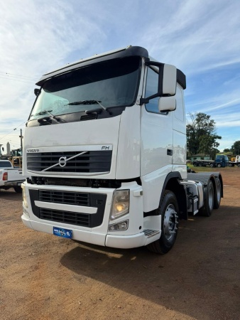 Caminhão Volvo FH 500