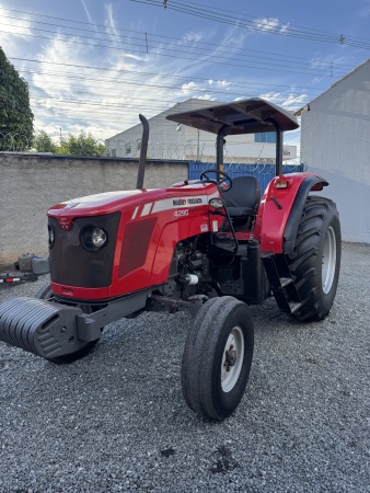 Trator Massey Ferguson MF 4290 ano 2012