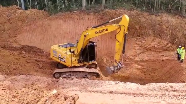 Escavadeira Shantui SE215W ano 2026