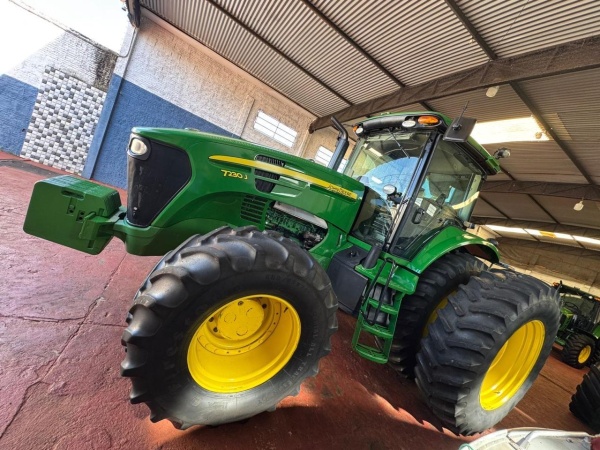 Trator John Deere 7230 J ano 2018 - 7230 J - Máquinas Agrícolas