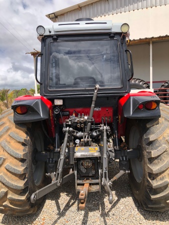 Trator Massey Ferguson MF 4709 ano 2019