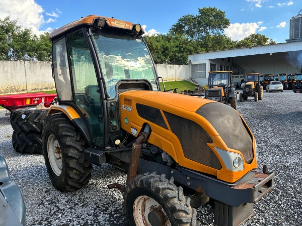 Trator Valtra A 850 ano 2016