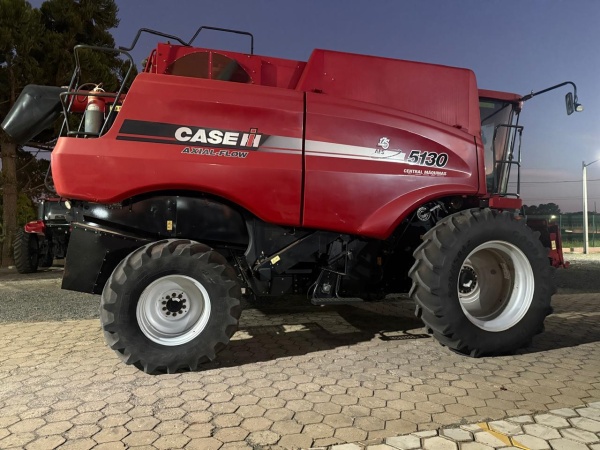 Colheitadeira Case 5130 Axial-Flow ano 2017