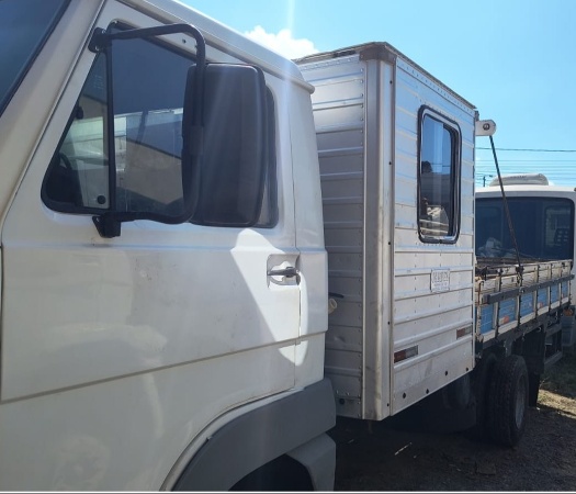 Caminhão Volkswagen 8-150 E Delivery Plus ano 2009 - 8-150 E Delivery Plus - Caminhões e Carretas