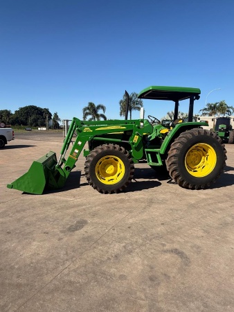 Trator John Deere 5705 ano 2012 - 5705 - Máquinas Agrícolas