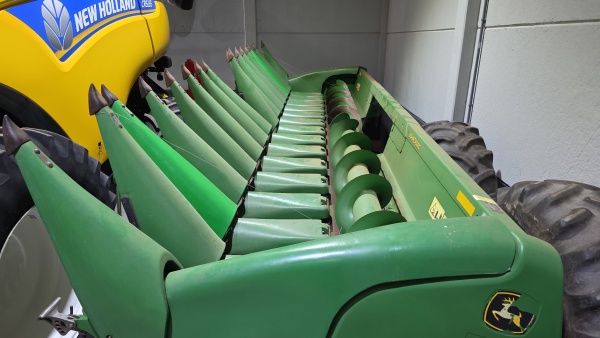 Plataforma John Deere 615 C ano 2019