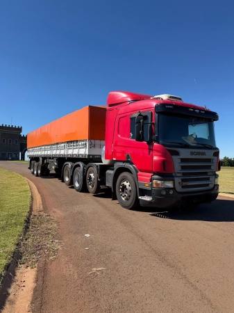 Caminhão Scania P 340 ano 2011