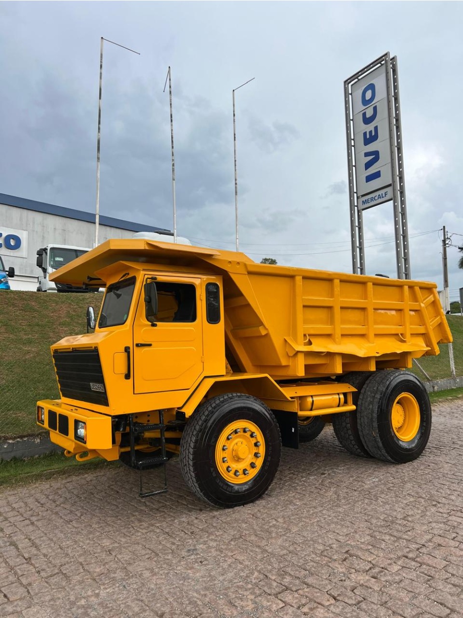Caminhão Fora de Estrada Randon RK430M
