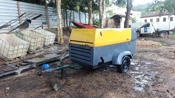 Compressor de ar Atlas copco Xas 137 ano 2012