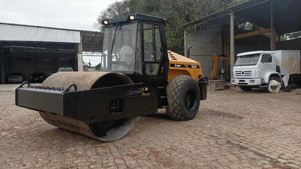 Rolo Compactador SANY YZ12CA ano 2012