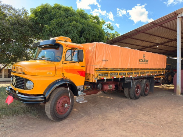 Caminhão Mercedes Benz 1513 ano 1975