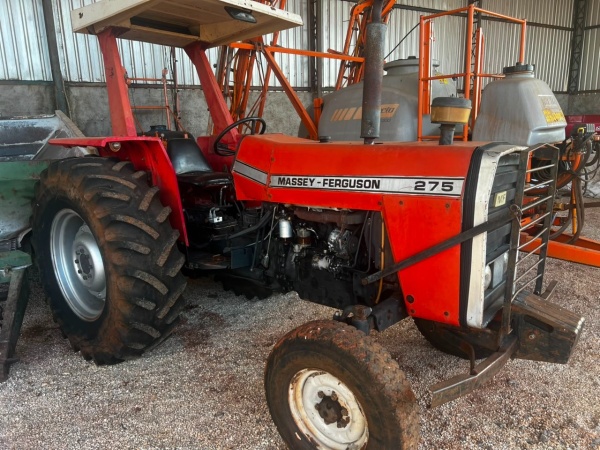 Trator Massey Ferguson MF 275 ano 1981