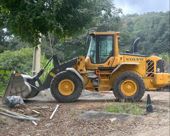 Pá Carregadeira Volvo L90F ano 2024