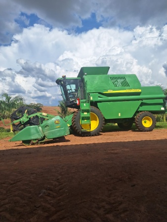 Colheitadeira John Deere 1550 ano 2008 - 1550 - Máquinas Agrícolas