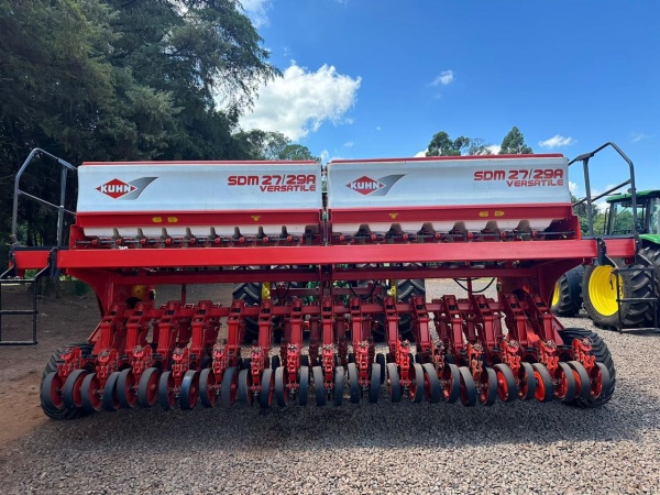 Plantadeira Kuhn SDM 27/29 ano 2014