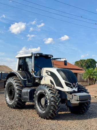 Trator Valtra BH 224 ano 2017