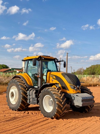 Trator Valtra T CVT 230 ano 2024