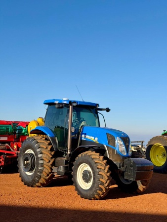 Trator New Holland T7.205 ano 2018