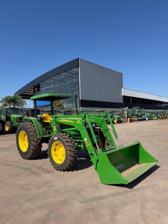 Trator John Deere 5705 ano 2012 - 5705 - Máquinas Agrícolas