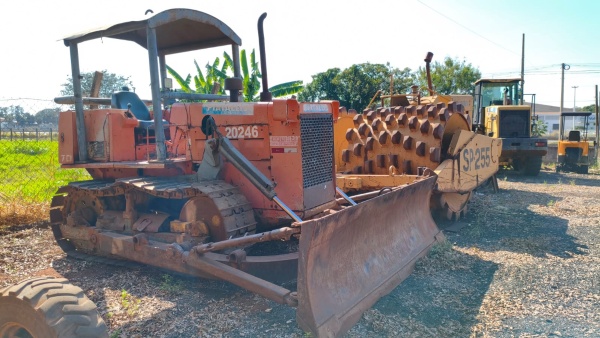 Trator de Esteira Fiatallis 7D  ano 2005