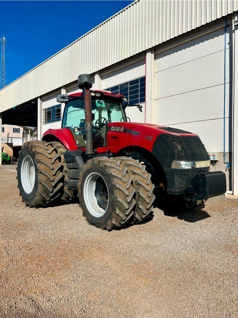 Trator de Esteira Case MAGNUM 340 ano 2015