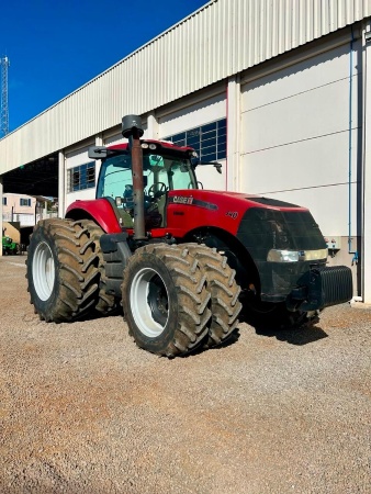 Trator de Esteira Case MAGNUM 340 ano 2015