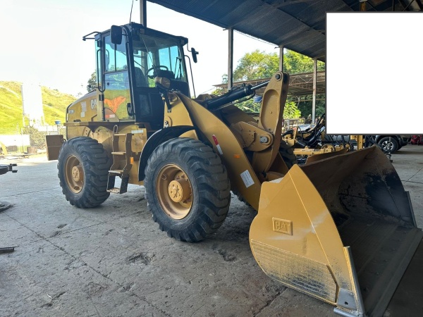 Pá Carregadeira Caterpillar 920K ano 2021