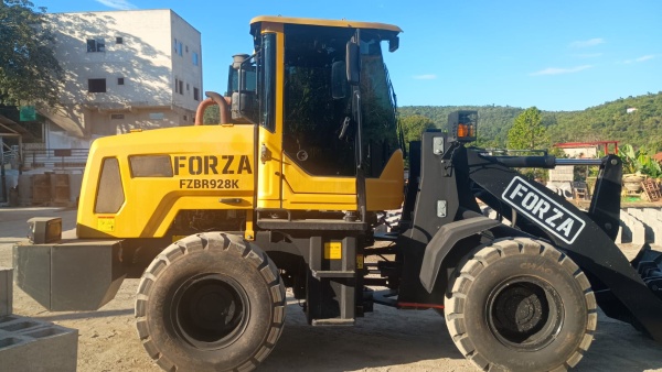 Pá Carregadeira Forza FZBR 928k ano 2024