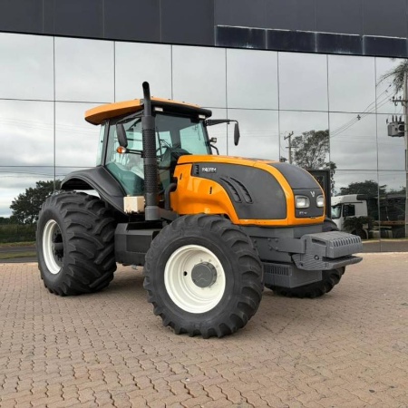 Trator Valtra BT 210 ano 2013