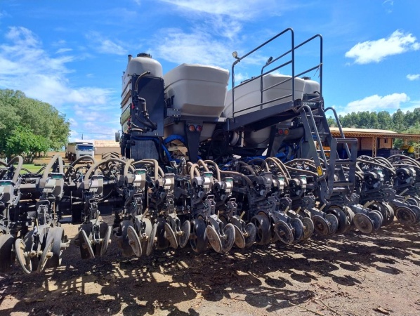 Plantadeira Fendt Momentum 30 ano 2023