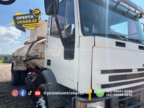 Caminhão Iveco TECTOR 170E22 4X2 ano 2004