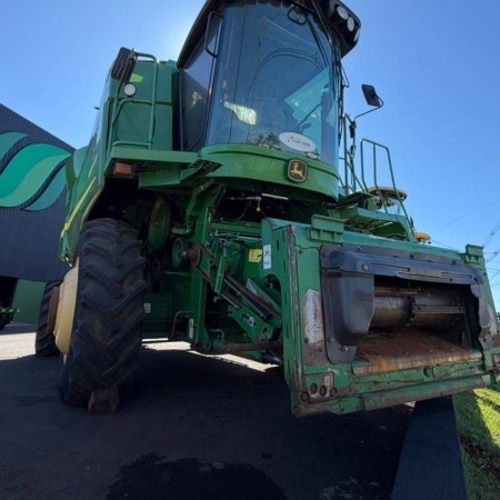 Colheitadeira John Deere 9570 STS ano 2014