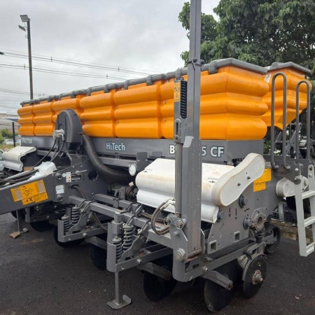 Plantadeira Valtra Hitech BP 1005 ano 2024